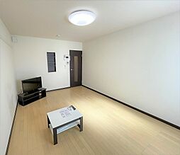 レオネクストブランドール 1階1Kのリビング/ダイニング