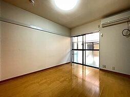 サンアークII 105 1階1Kのリビング/ダイニング