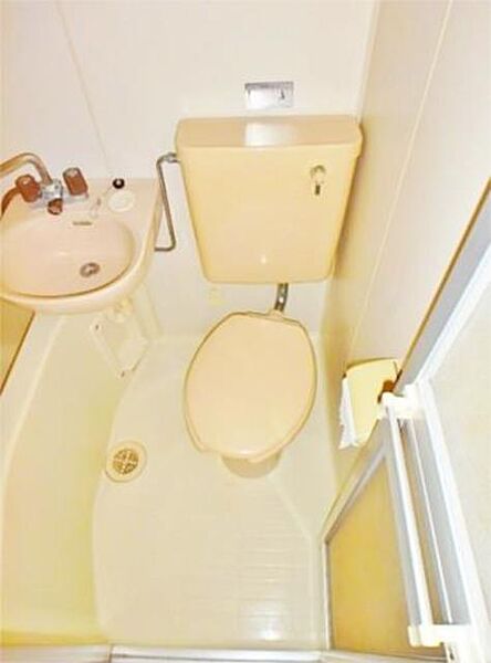 画像10:お風呂とトイレが一緒なのでお掃除が楽チンです