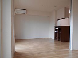 ヴェルトリー四つ葉 301 3階2LDKのリビング/ダイニング