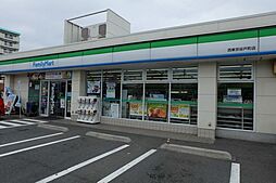 [周辺] ファミリーマート西東京谷戸町店 821m