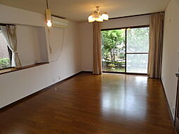 青山2丁目　貸家 5LDKのリビング/ダイニング