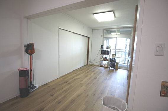 北側、南側の両...