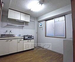 京都地下鉄東西線 御陵駅 徒歩12分の賃貸マンション 3階2DKのリビング/ダイニング