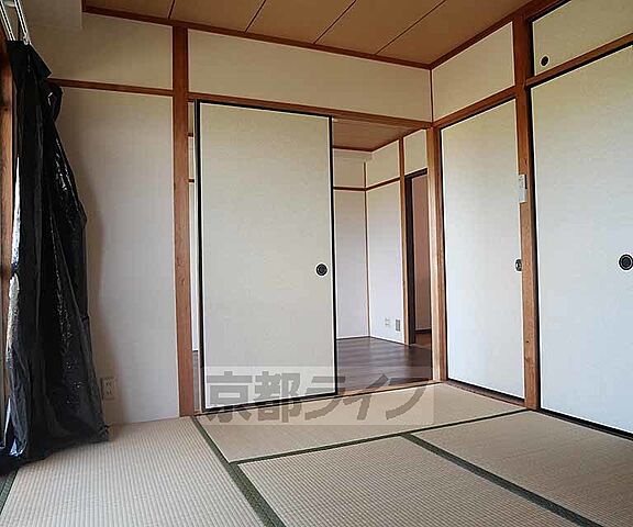 寝室