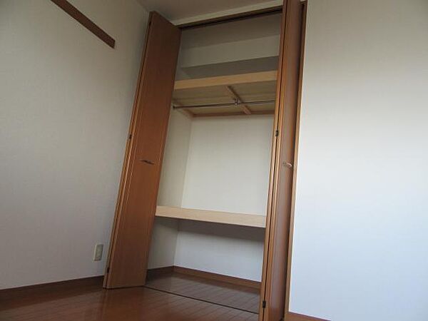 ユーミー新城