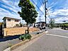 外観：接道状況および現場風景　【八王子市南陽台2丁目】
