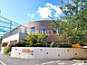 周辺：せせらぎ保育園 (520m)