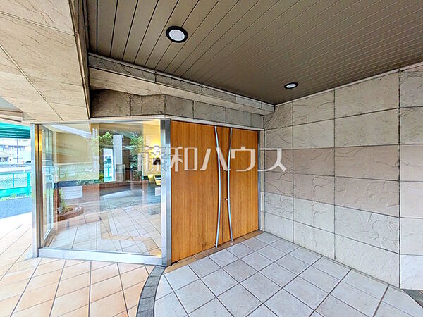 エントランスを拡大表示
