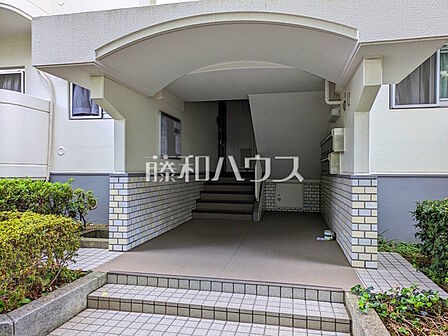 エントランス　【富士見・公園通り住宅2号棟】