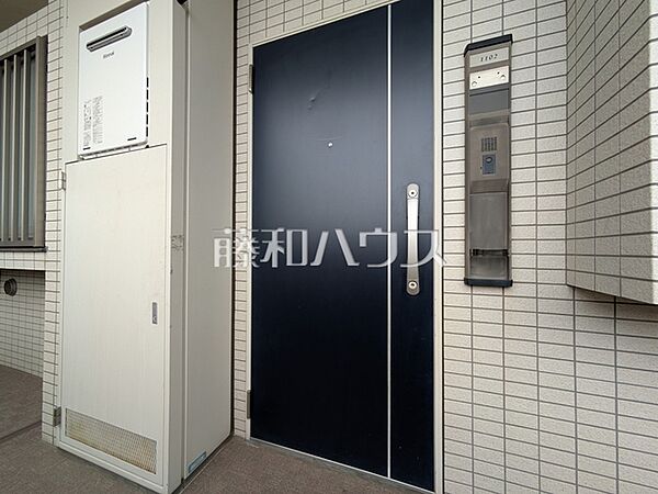 玄関を拡大表示