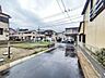 外観：接道状況および現場風景　【志木市本町2丁目】 周辺環境はもちろん、日当たりや設備仕様など実際に行ってみないと分からないことも多くございます。営業担当がご案内いたしますので、お気軽にお問い合わせください