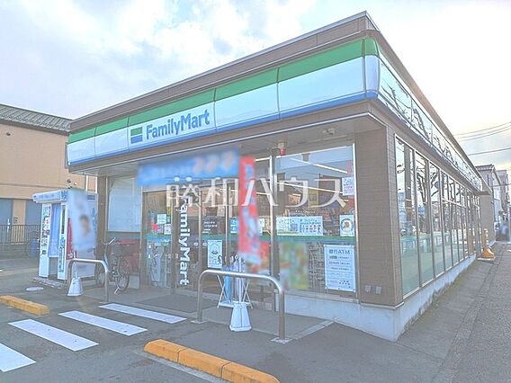 ファミリーマー...