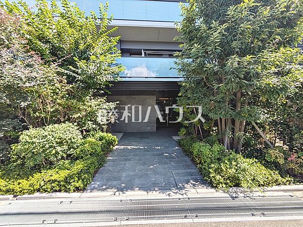 エントランスを拡大表示