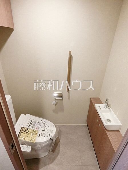 トイレ 【アトラスシティ千歳烏山グランスイート 杜の棟】