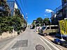 外観：接道状況および現場風景　【稲城市東長沼】