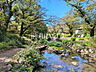 周辺：根川緑道 (240m)