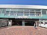 周辺：京王多摩センター駅・小田急多摩センター駅 (560m)