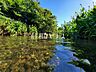 周辺：落合川いこいの水辺 (360m)