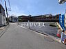 外観：接道状況および現場風景　【三鷹市牟礼1丁目】周辺環境も重要なポイントです。ぜひ一度お客様の目でご覧ください。　