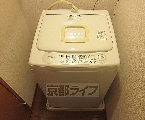 画像10:洗濯機です。