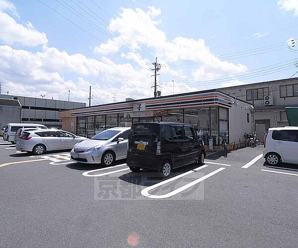 画像13:セブンイレブン伏見下鳥羽但馬町店まで350m 電気屋さん隣です。