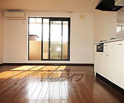 京阪宇治線 三室戸駅 徒歩2分の賃貸マンション 1階1LDKのリビング/ダイニング