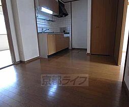 近鉄京都線 久津川駅 徒歩7分の賃貸アパート 1階2DKのリビング/ダイニング