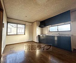 西野大鳥井町貸家 xx 4LDKのリビング/ダイニング