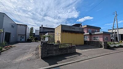 外観:南側からの外観 外観:南側からの外観