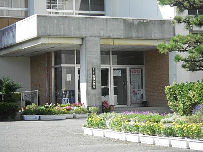 周辺：【小学校】粉河小学校まで575ｍ