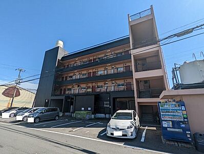 外観：お洒落なマンションです☆