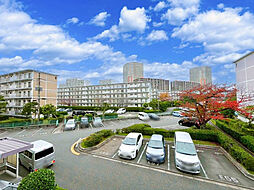 周辺の商業施設が充実で閑静な住宅街!