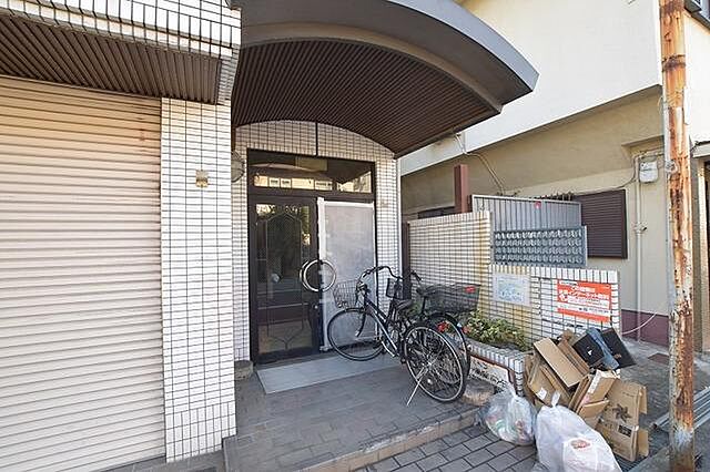 7 / 11