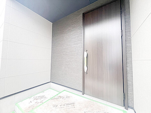 玄関を拡大表示