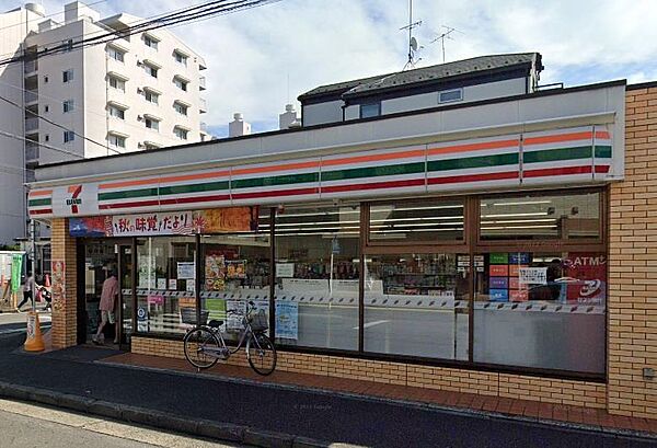 画像3:セブンイレブン横浜大豆戸町店(333m)