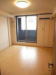 洋室7.6帖