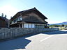 周辺：居宅建物　前面道路