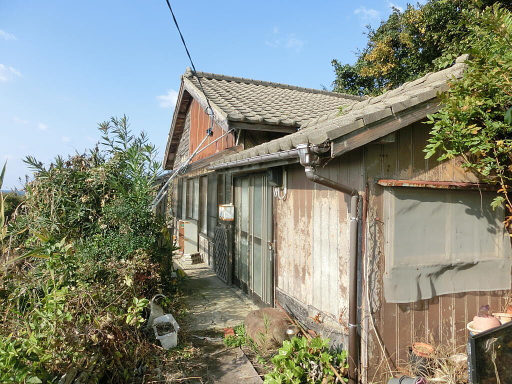 detached 新潟県佐渡市稲鯨1324-1