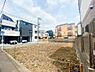 外観：お住まいの前を通るのはご近所さんだけの閑静な道路です。静かな住環境を叶えられます。