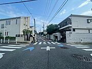 東側公道の写真です。