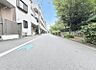 外観：現地で風通しや周辺の雰囲気を確認でき、住まいのイメージが膨らみます。（古屋有・解体予定）
