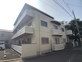 大阪府四條畷市岡山4丁目（賃貸マンション3LDK・1階・65.00㎡） その1