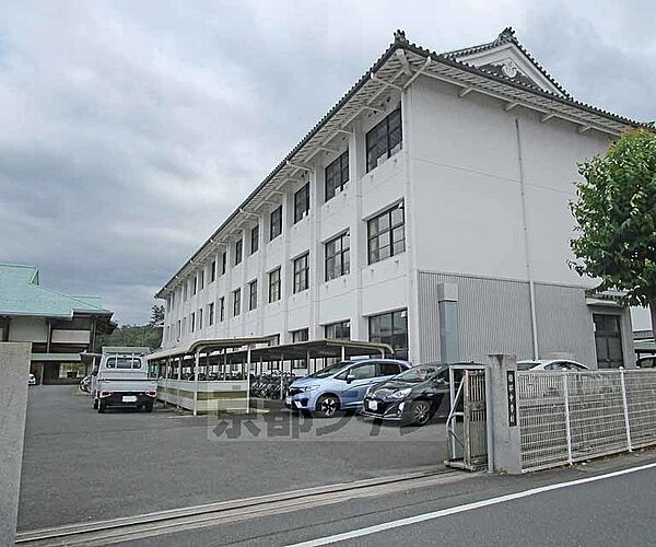 画像30:南丹市立園部中学校まで300m 豊かな自然に恵まれた学習環境です