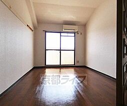 京都市営烏丸線 くいな橋駅 徒歩1分の賃貸マンション 2階1Kのリビング/ダイニング