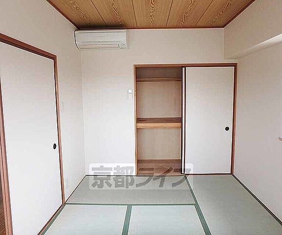 寝室
