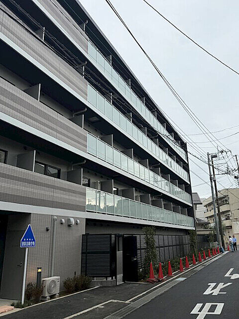 5 / 25