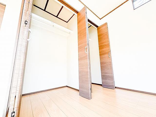 収納 日野市大字日野