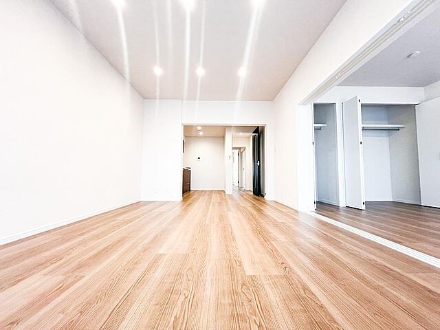 リビング/ダイニング グリーンメゾン鶴牧5号棟 5階/-