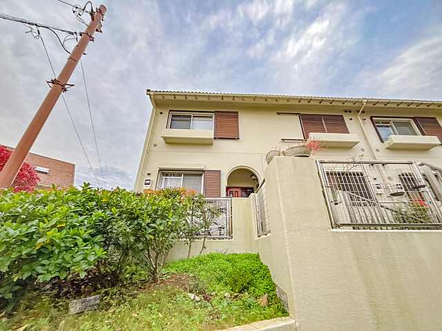 外観 タウンハウス鶴牧4　9号棟 1階/-